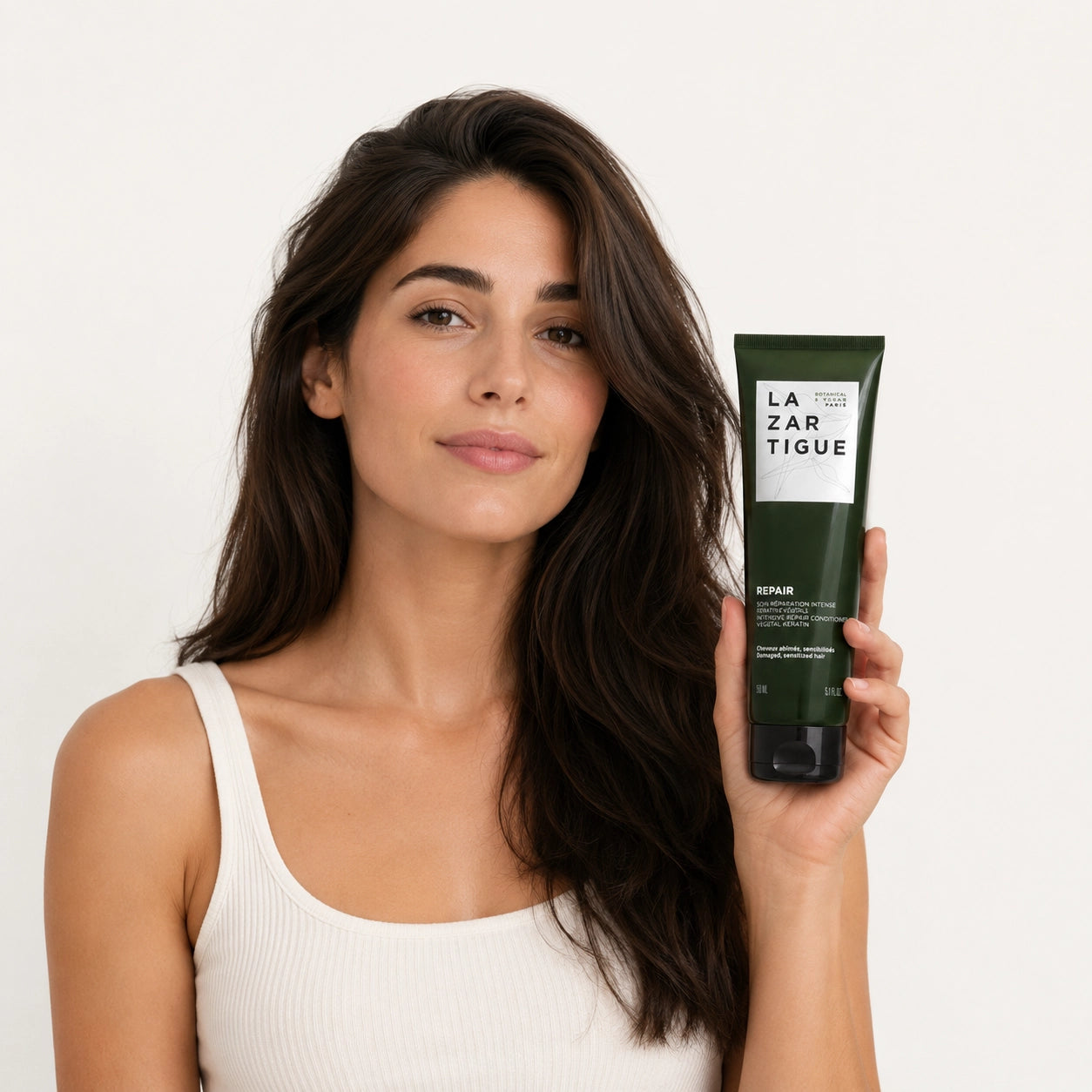Lazartigue Repair Conditioner modelo cabello largo reparado y suave